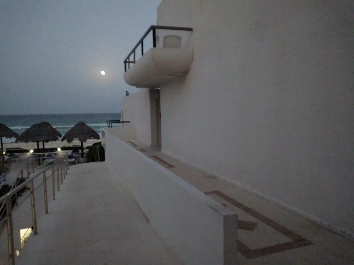 Departamento frente al mar Apartamento Cancún